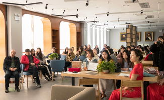 創(chuàng)意設(shè)計(jì)學(xué)院線藝?yán)L尚品原創(chuàng)工作室舉辦紀(jì)念品設(shè)計(jì)大賽頒獎(jiǎng)典禮